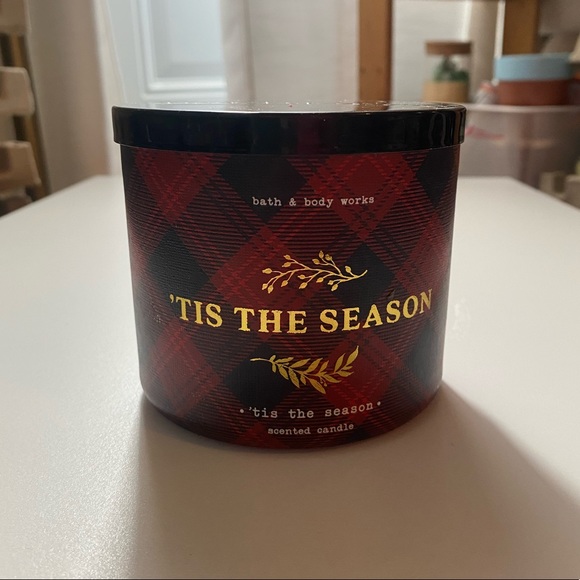 🍎🎄B&BW ‘Tis The Season 3-Wick Candle🎄🍎